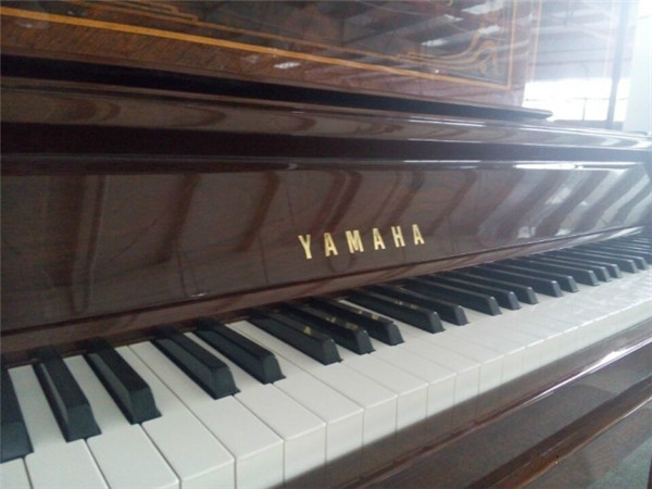 YAMAHA W303 制造番号：4706880 顶级之作  伯雅钢琴 每日一台 精品推荐