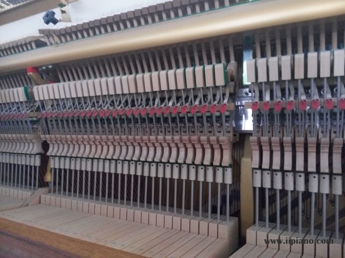 雅马哈木色高端系列W107BT 裸琴状态 无可挑剔 伯雅钢琴 精品推荐